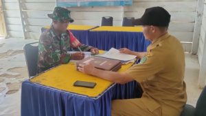 Lakukan Pul Data dan Anjangsana, Babinsa Koramil 1403-08 Limbong Koordinasi Dengan Aparat Desa
