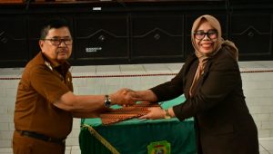 Hadiri Rapat Paripurna DPRD Walikota Palopo Tandatangani Dua Ranperda