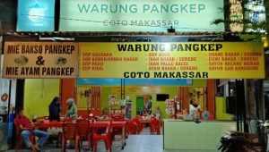 Warung Pangkep Palopo Manfaatkan Transformasi Digital