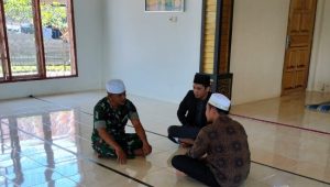 Gelar Komsos, Babinsa Koramil 08 Limbong Dim 1403 Palopo Rem 141 Toddopuli Gandeng Tokoh Agama dan Imam Desa