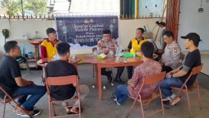 Jumat Curhat, Kapolsek Wara Utara Dengarkan Curhatan Komunitas Pencinta Ayam Jago