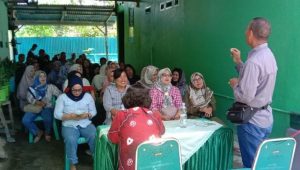 Makan Bersama Personil dan Persit, Koramil  Masamba Gelar Arisan Ranting Bulanan
