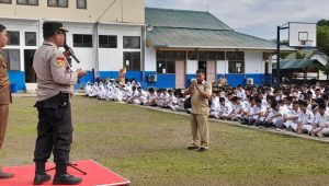 Police Goes To School di SMKN 2 Palopo, Kapolsek Wara Utara Imbau Taati Aturan