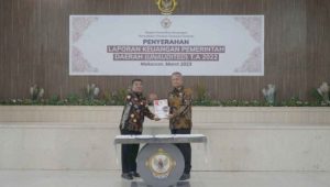 Basmin Mattayang Serahkan LKPD Unaudited 2022 di BPK