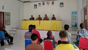 Sambut HUT RI ke-78, Babinsa Koramil Limbong Hadiri Rapat Koordinasi