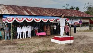 Peringati HUT RI Ke-78, Personel Babinsa Koramil Masamba Ikuti Upacara Pengibaran Bendera