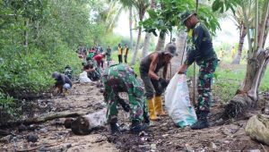 Vicon Bersama Kasad, Kasdim Ikuti Launching Karya Bakti Pembersihan Pantai Secara Serentak