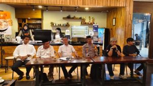 Koordinator Divisi HP2H Bawaslu Palopo Hadiri Dialog Awal Tahun di Warkop Kopi Galung