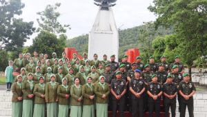 HUT Ke-76 Korem 141 Tdp, Kodim 1403 Palopo Ziarah dan Tabur Bunga ke TMP Salobulo
