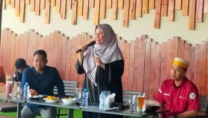 Bersama Wartawan di Luwu, Hayarna Hakim Calon Anggota DPR RI Dialog Kesehatan dan Pendidikan
