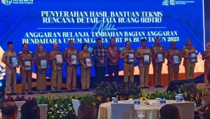 Kadis PUTR Luwu Dampingi Bupati Terima Bantuan Teknis RDTR dari Kementerian ATR BPN