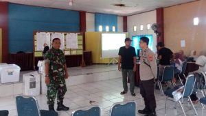 Wakili Danramil Bone-Bone, Peltu Rahman Taufiq Hadiri Rapat Pleno Terbuka di Aula Kantor Camat