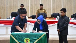 Tandatangani Nota Kesepakatan RPJPD, Pj Walikota Apresiasi Kepedulian DPRD Palopo