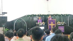 Laksanakan Ibadah Minggu, Kapten CBA Marten Luter Ingatkan Jemaat Tentang Pemilu 2024