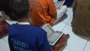 Mengisi Kekosongan di Bulan Suci Ramadan, Tahanan Polres Palopo Tadarus dan Salawatan Bersama