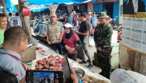 Bersama Tim Infasi dan Dinas DP2KUKM, Pabung Luwu Utara Pantau Barang Pokok