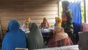 Babinsa Koramil Bone-Bone Dampingi Posyandu Lansia di Desa Bantimurung