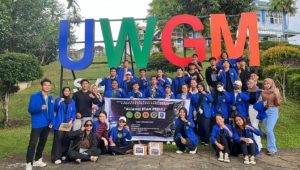 Peduli Korban Banjir di Luwu Mahasiswa UWGM Samarinda Salurkan Bantuan Melalui Cevorum