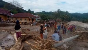 Siap Berikan Bantuan, Tenaga Makanan dan Obat-obatan Tim Cevorum Lakukan Pendataan Daerah Terisolir