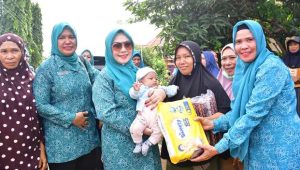TP PKK Palopo Kunjungi Posko Induk Tanggap Bencana Dan Salurkan Bantuan di Luwu