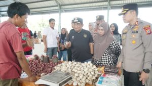 Pasca Lebaran, Pj Bupati Luwu Pantau Harga Sembako Di Pasar Sentral Belopa