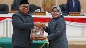 Rapat Paripurna, DPRD Palopo Terima 4 Ranperda Usulan Pemkot