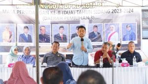Reses di Wara Timur, Wakil Ketua 1 DPRD Palopo : Ceklok ASN Dikurangi 3 Kali Sehari