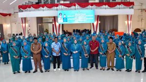 Hasnawati Asrul Lantik Ketua Tim Pengggerak PKK Kecamatan dan Pembina Posyandu