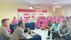 Berikan Arahan Kepada Personil Bhayangkari, Kabag SDM Polres Palopo : Agenda Rutin