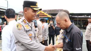 Apresiasi Personil Berprestasi, Polres Palopo Adakan Upacara Penerimaan Penghargaan
