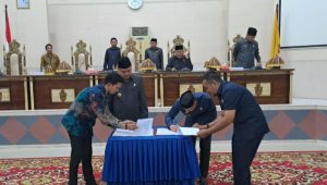 Gelar Rapat Paripurna, DPRD Wajo Bahas APBD 2025 dan Perubahan APBD 2024