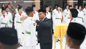 Pj Walikota Asrul Sani Kukuhkan 76 Paskibraka Palopo