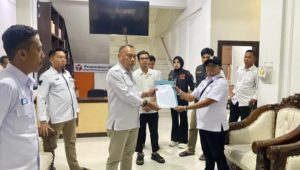 Timsus Ratona Datangi Kantor Bawaslu Provinsi Minta Copot Khaerana Dari Jabatannya