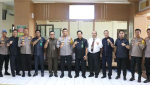Perkuat Sinergitas, Kapolda Sulsel Silaturahmi Bersama Kepala Pengadilan Tinggi Makassar