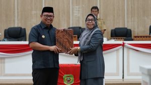 DPRD Palopo Tetapkan Perubahan KUPA dan PPAS APBD Tahun Anggaran 2024