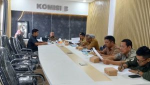 Rapat Kerja Komisi II DPRD Palopo Bahas Realisasi Anggaran Dinas Lingkungan Hidup