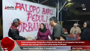 Posko Palopo Baru Peduli Korban Banjir Bagikan Makanan Siap Saji