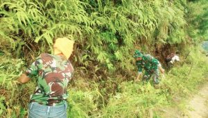 Ws Danramil Limbong Pimpin Karya Bakti Pembersihan Saluran Air di Dusun Batu Bara