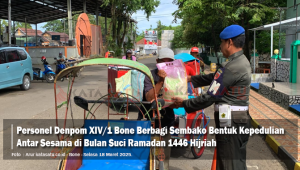 Personel Denpom XIV/1 Bone Berbagi Sembako Bentuk Kepedulian Antar Sesama di Bulan Ramadan