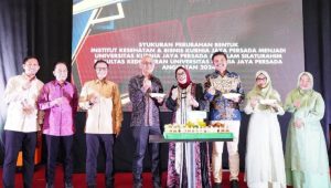 Kadis Kesehatan Hadiri Syukuran  Perubahan Institut Kesehatan Jadi Universitas KJP Palopo