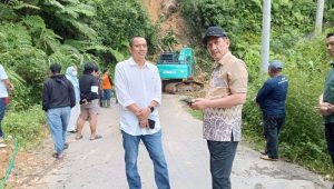 Akses Jalan Terputus Akibat Longsor, Pj Wali Kota Palopo Tinjau Langsung Lokasi di Latuppa
