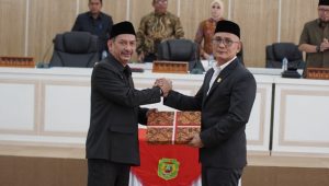 Ketua DPRD Palopo Pimpin Rapat Paripurna Penyerahan Ranperda Pertanggungjawaban APBD 2024