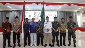 Pj Wali Kota Palopo Lepas 105 Calon Jamaah Haji Tahun 1446 H 2025 M