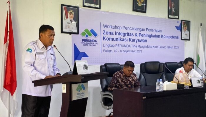 Karyawan Perumda TM Palopo Dapat Pelatihan Integritas dan Komunikasi