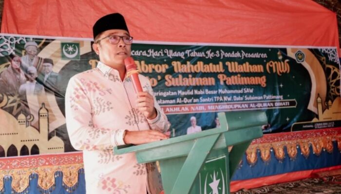 Wabup Luwu Utara Hadiri Maulid Nabi dan Serahkan Bantuan ke Pesantren Datuk Pattimang