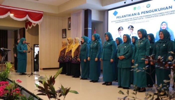 Ketua TP PKK Kecamatan se-Luwu Utara Resmi Dilantik, Bupati: PKK Harus Hadir Sebagai Solusi Bangsa