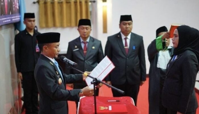 Akhiri Polemik Jabatan, Bupati Bone Akhirnya Lantik Hj Faidah Jadi Sekretaris Dewan