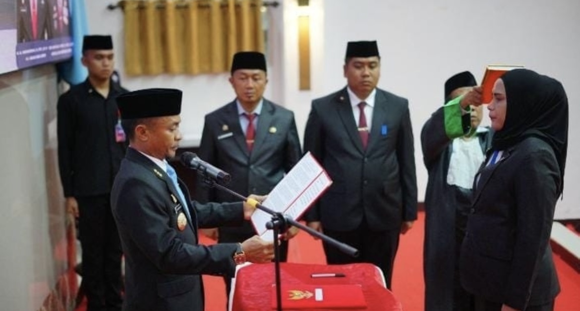 Pelantikan Sekwan DPRD Bone (dok: ist)
