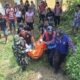 Evakuasi mayat yang mengalami kecelakaan kapal di Sungai Meratak Kutai Timur, Kaltim (dok: relawan)