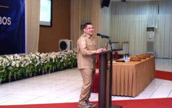 Wali kota Makassar saat Menghadiri peluncuran Makassar Eco Circular Hub